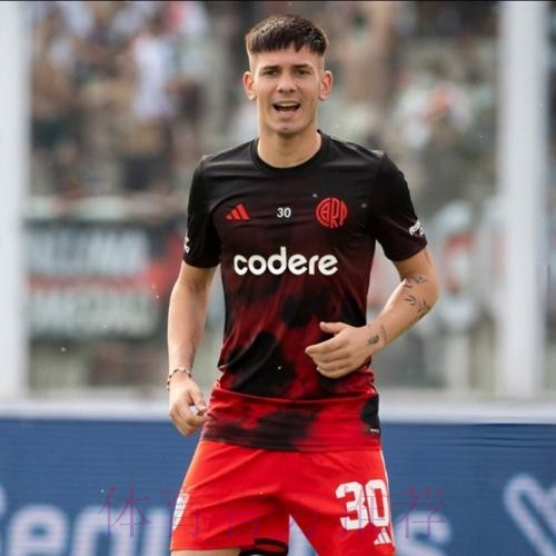 马卡:多队有意租借马斯坦托诺 皇马直接拒绝 马卡:多队有意租借马斯坦托诺 皇马直接拒绝